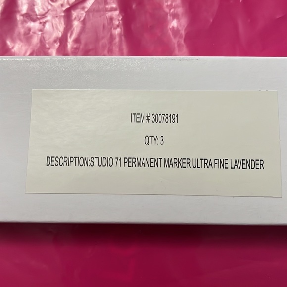 Studio 71 Ultra Fine Permanent Markers Pick 6 - Picture 3 of 5